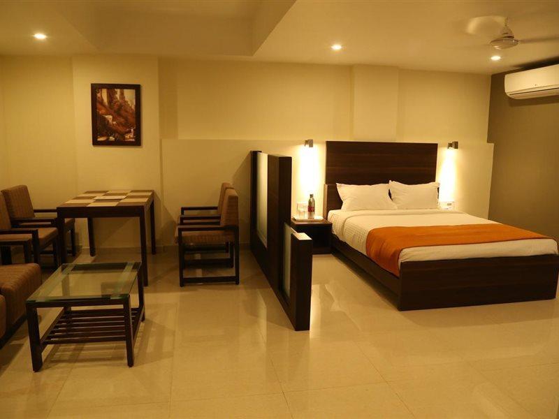 Hotel Metropolis 胡布利 外观 照片