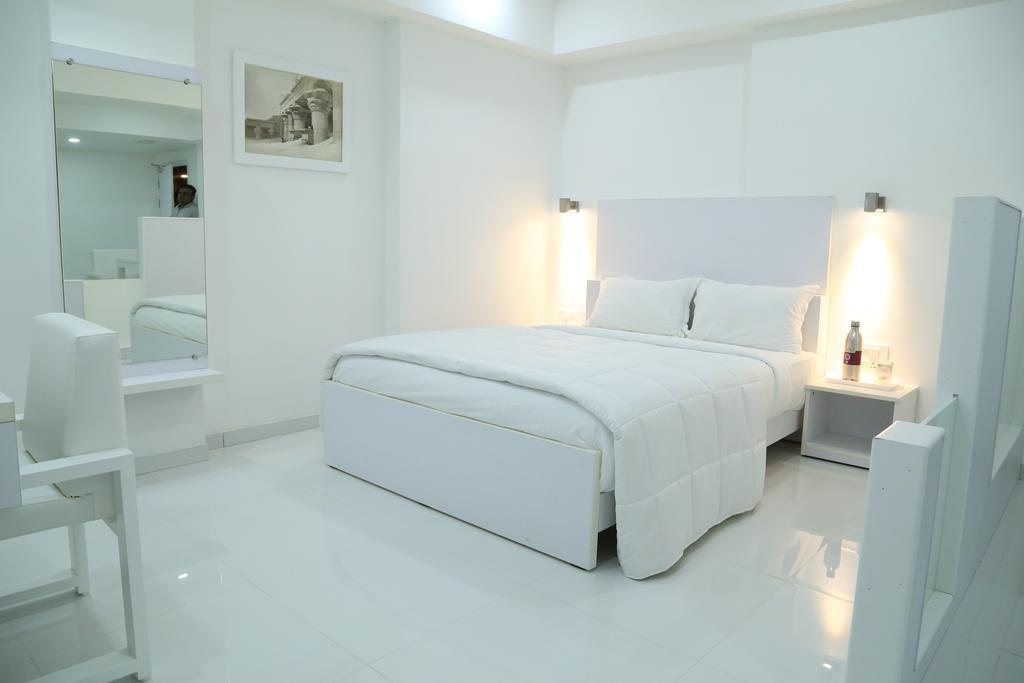 Hotel Metropolis 胡布利 外观 照片