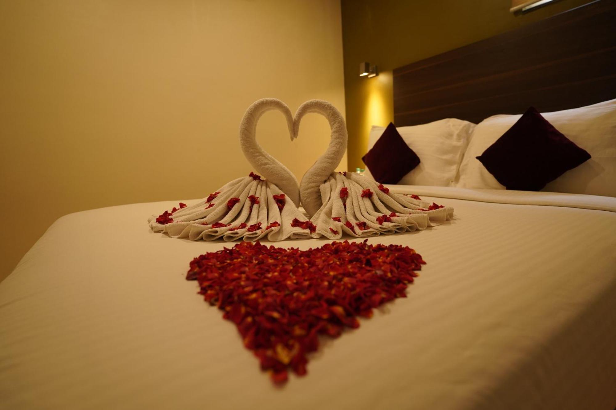 Hotel Metropolis 胡布利 外观 照片